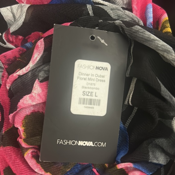 Fashion Nova Dinner In Dubai Floral Mini Dress (midi mesh) L - Picture 3 of 3